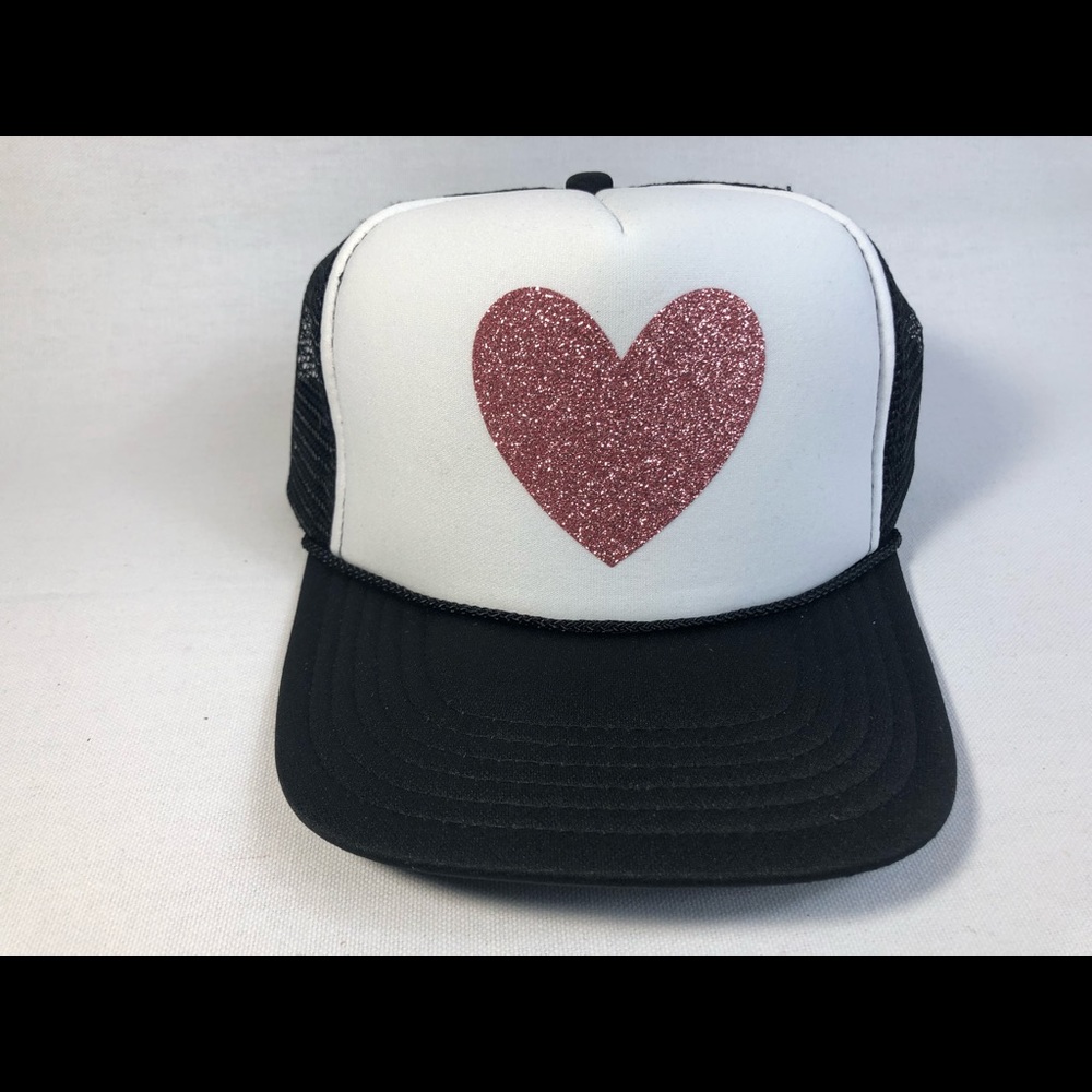 Trucker hat with pink glitter heart